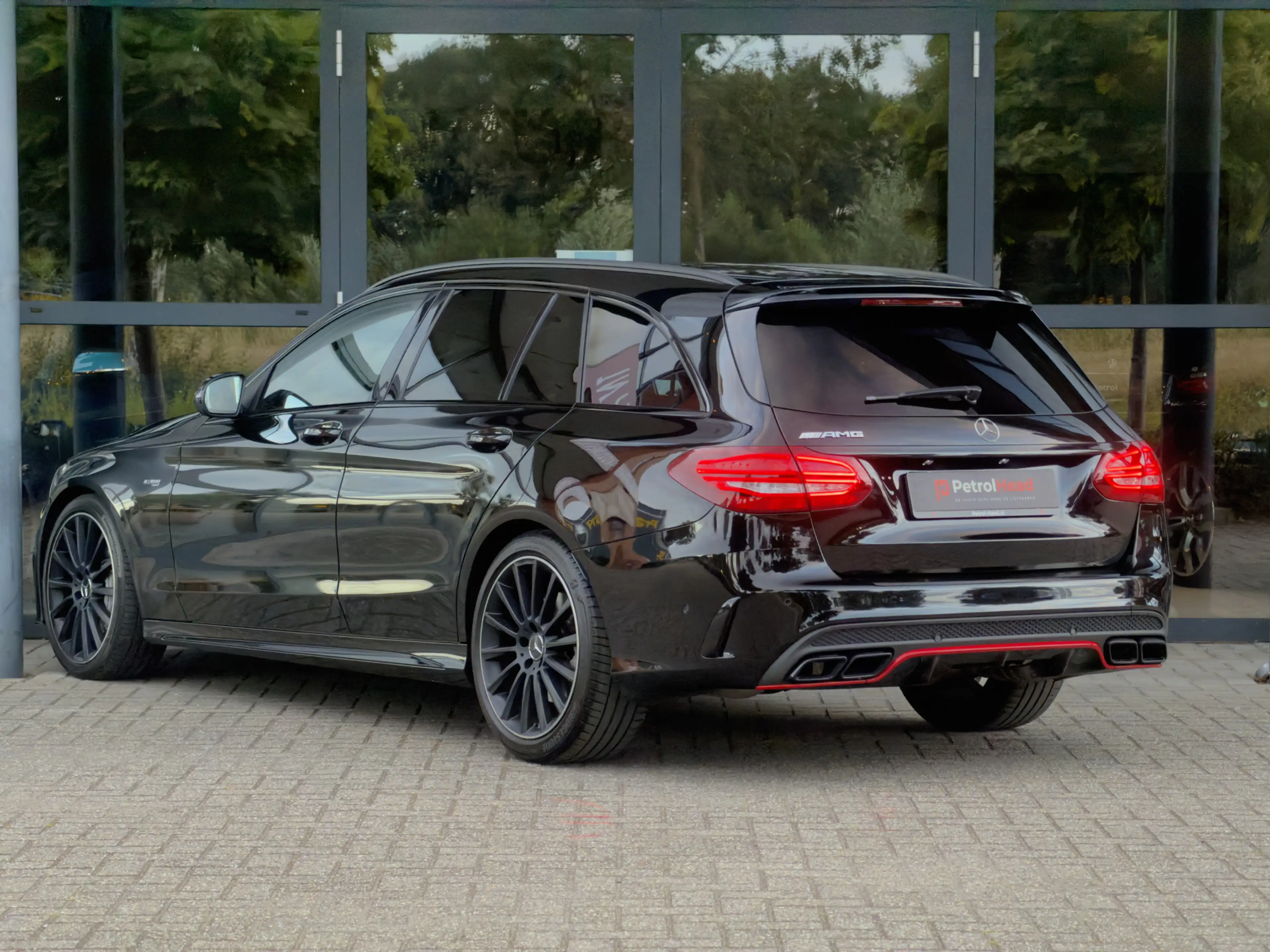 Mercedes-Benz C 43 AMG Estate 4MATIC, Burmester, Trekhaak, Carbon, Elektr — photo 3