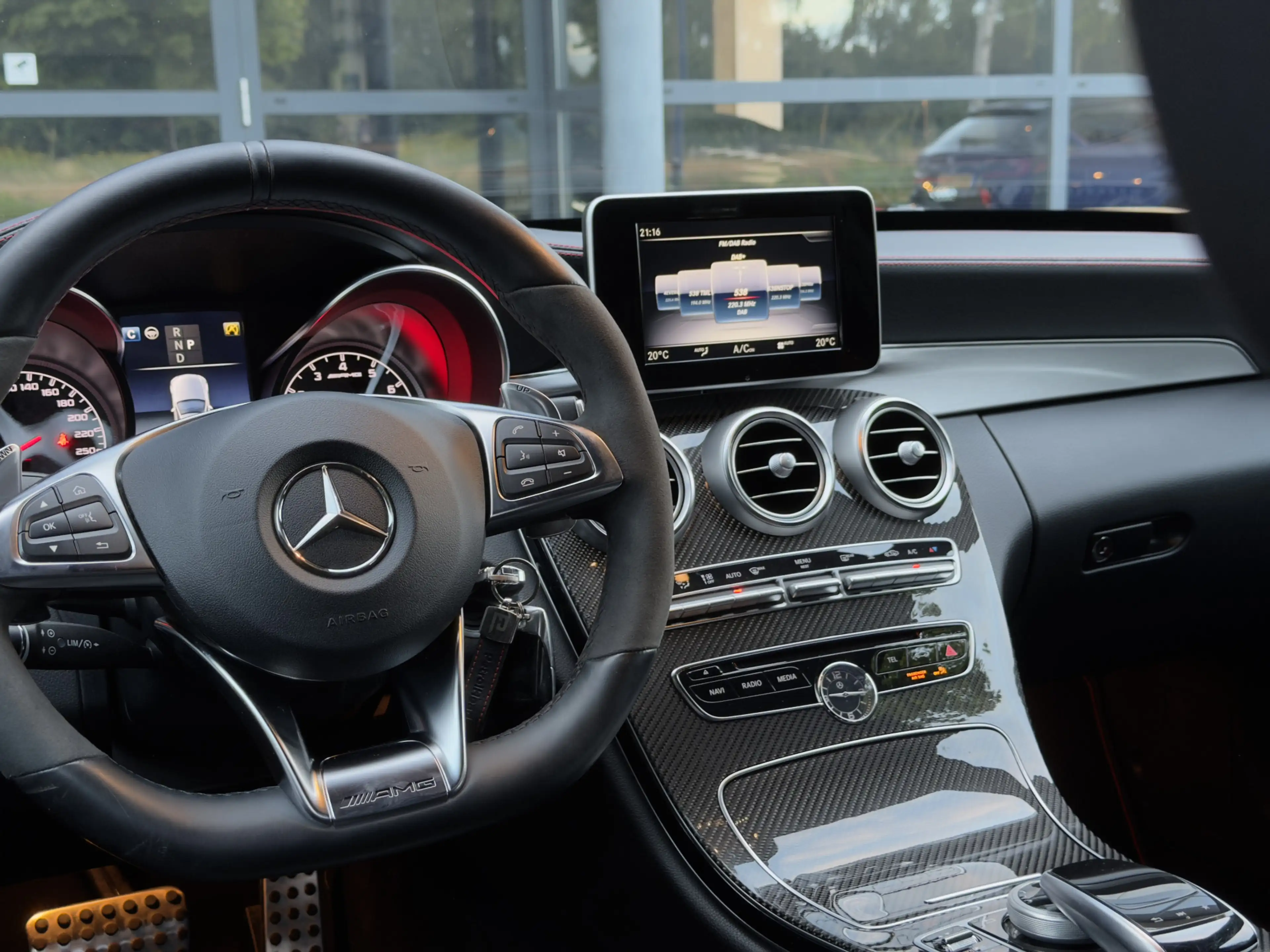 Mercedes-Benz C 43 AMG Estate 4MATIC, Burmester, Trekhaak, Carbon, Elektr — photo 11
