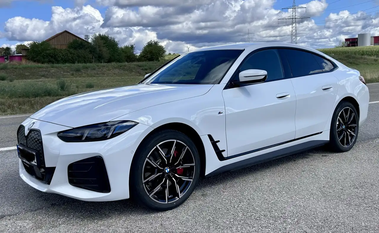 BMW i4
