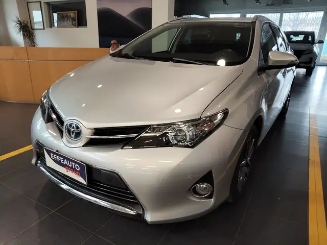 Toyota Auris Touring Sport 1.8 hybrid Active+