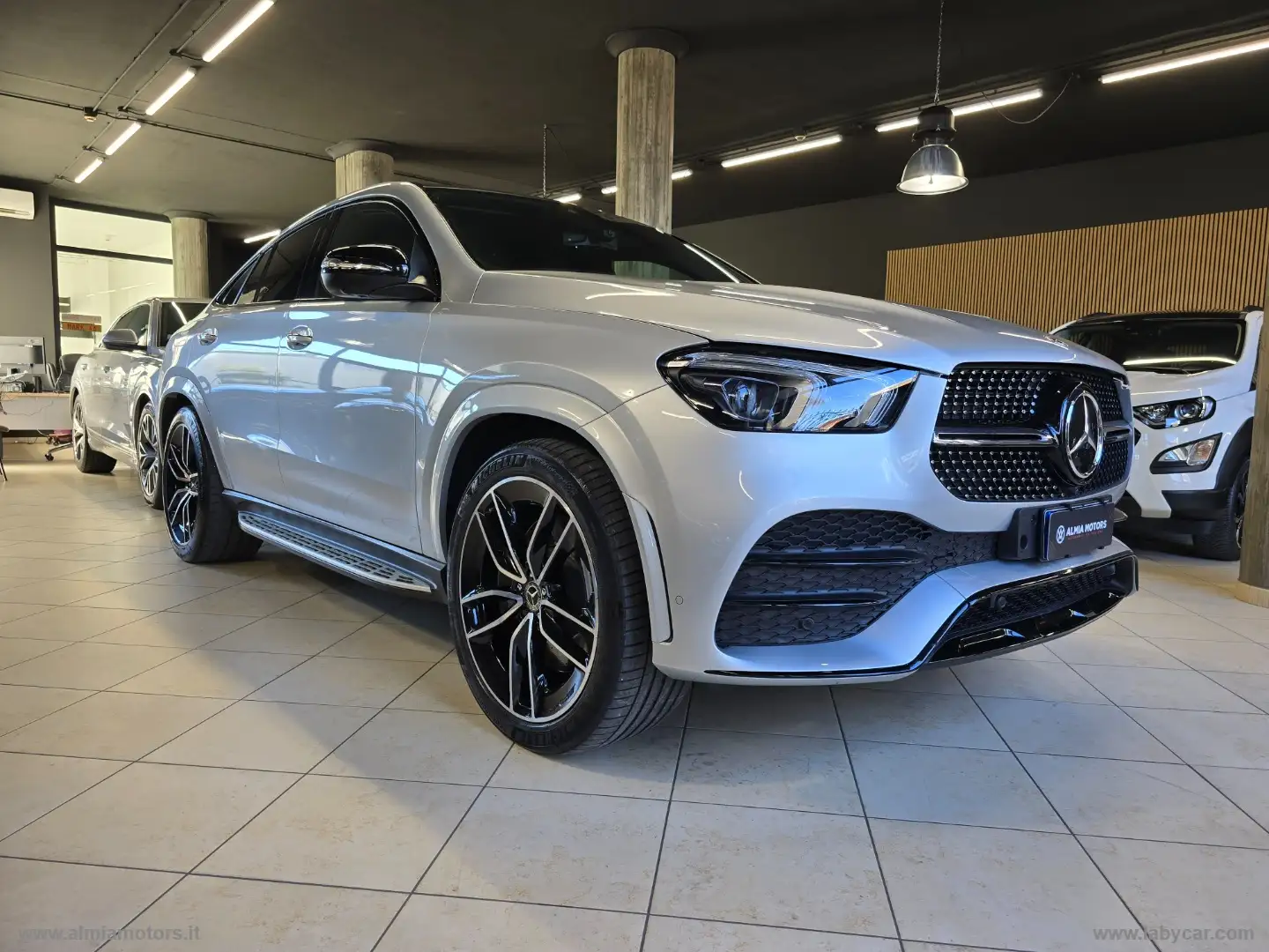 Mercedes-Benz GLE 350 GLE 350 d 4Matic Coupé Premium Pro Grijs - 2