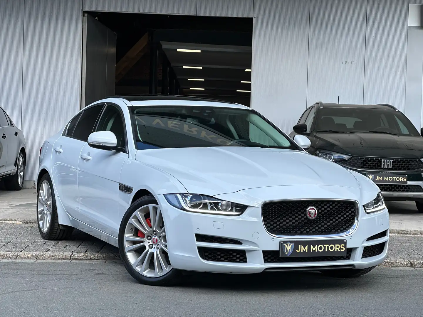 Jaguar XE 2.0i Sport | Camera | Opendak | Keyless Blanc - 2