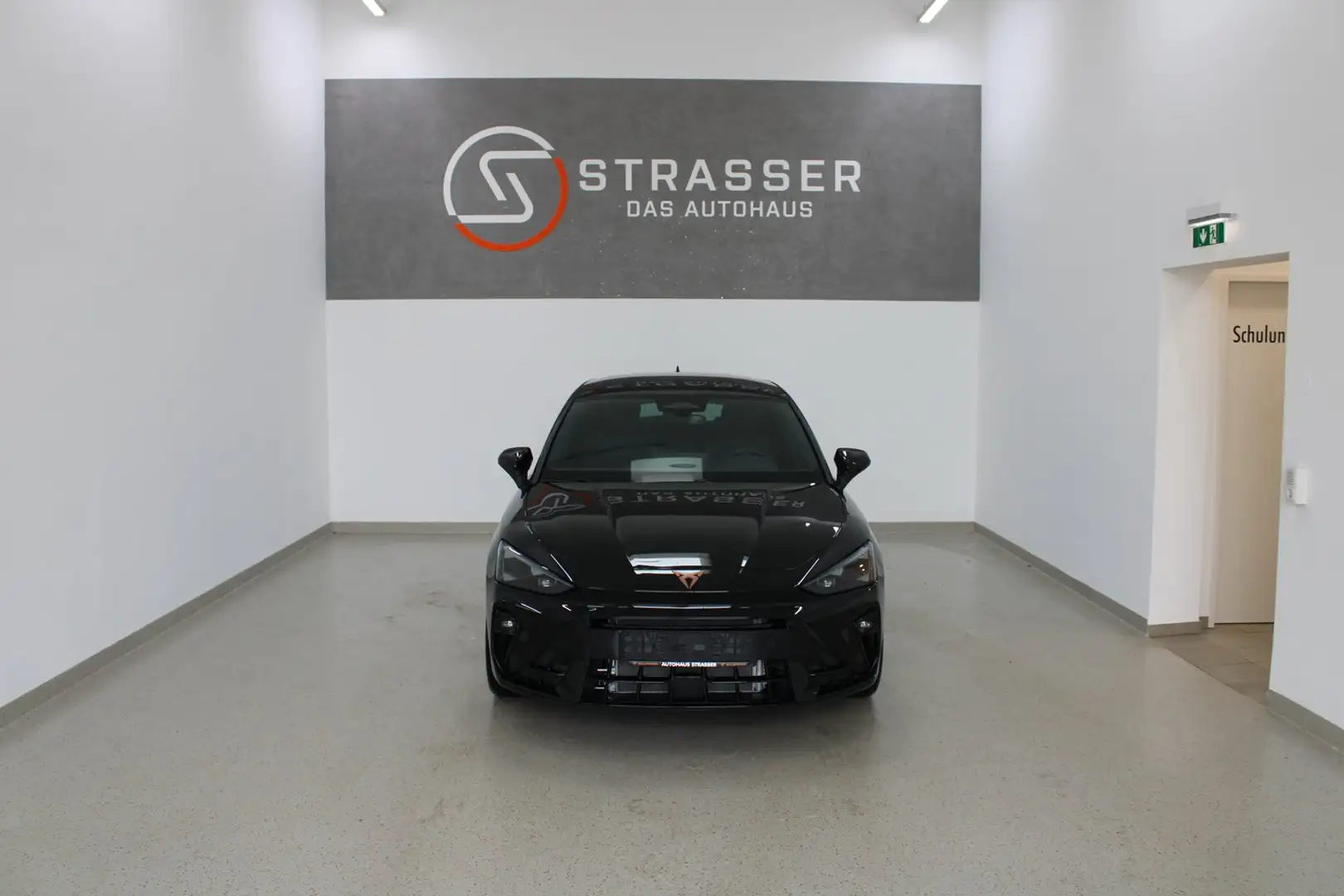 CUPRA Leon 1.5 TSI Schwarz - 2