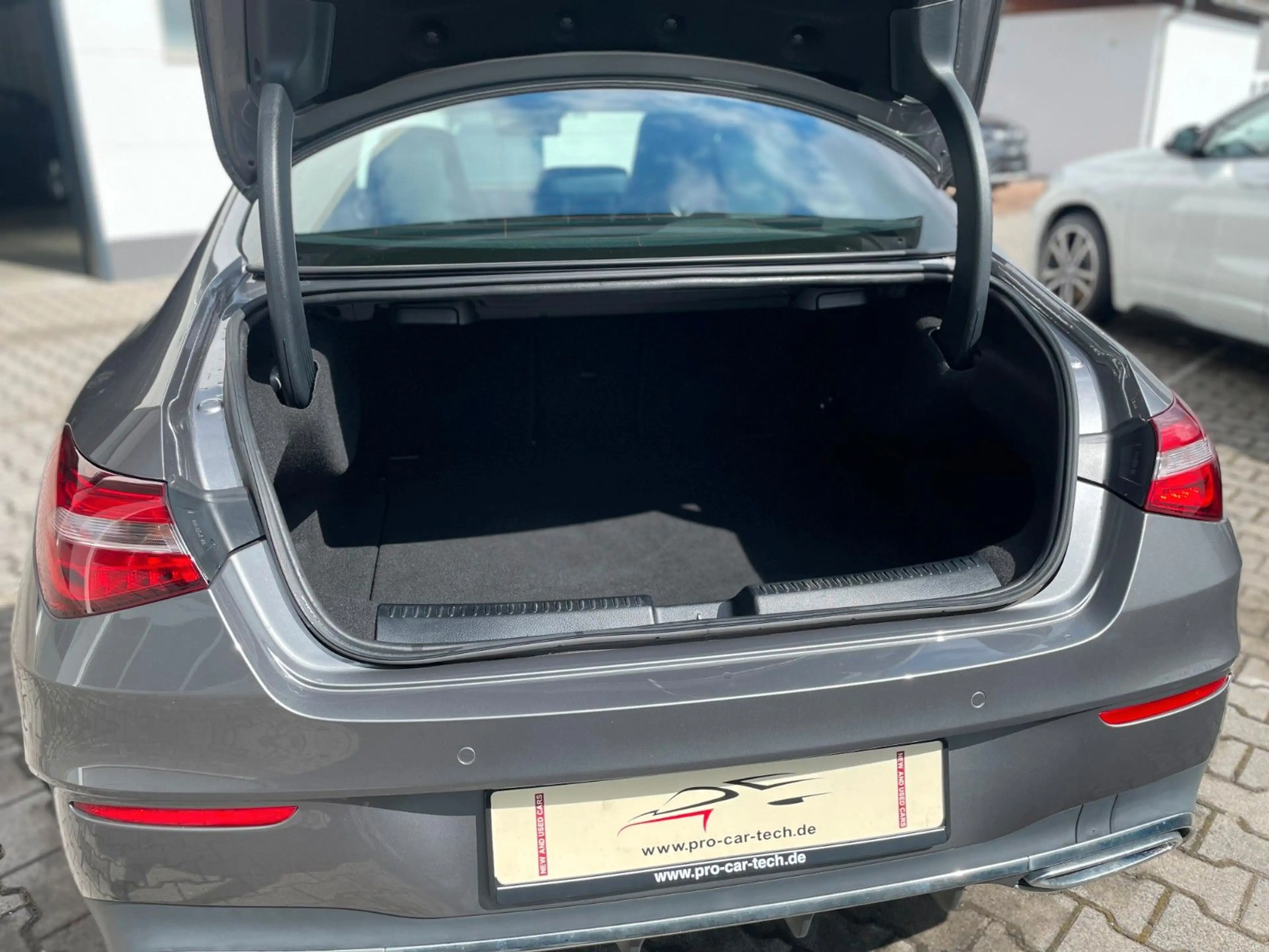 Mercedes-Benz CLA 220 d | AMG-Paket | Navi | Head Up | Kamera| — photo 12