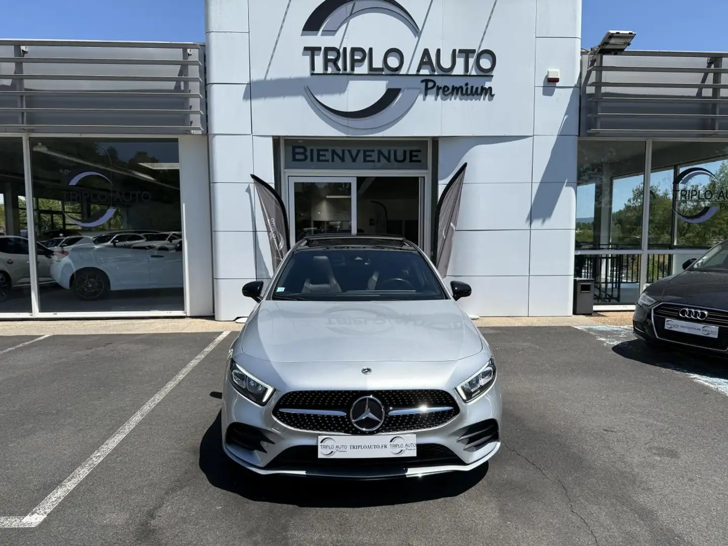 Mercedes-Benz A 200 A 200 d - BV 8G-DCT - AMG Line - TOIT OUVRANT + CAMERA AR + CARPLAY + GPS Grigio - 2