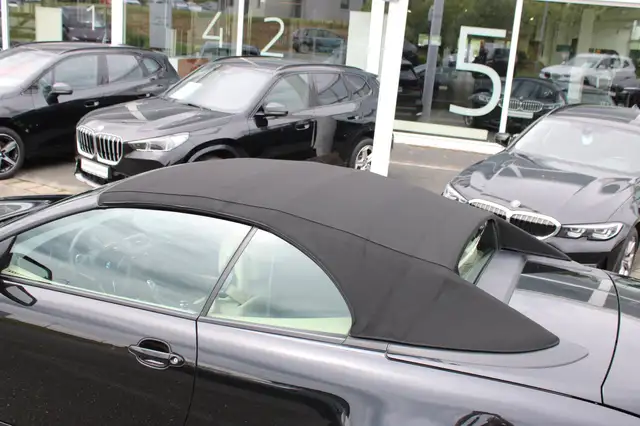 BMW 6 Series view 13