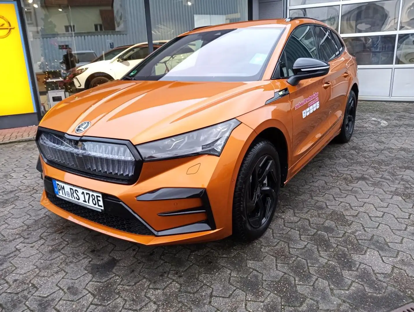 Skoda Enyaq RS+Paket MAXX+CrystalFace+ Оранжевий - 2