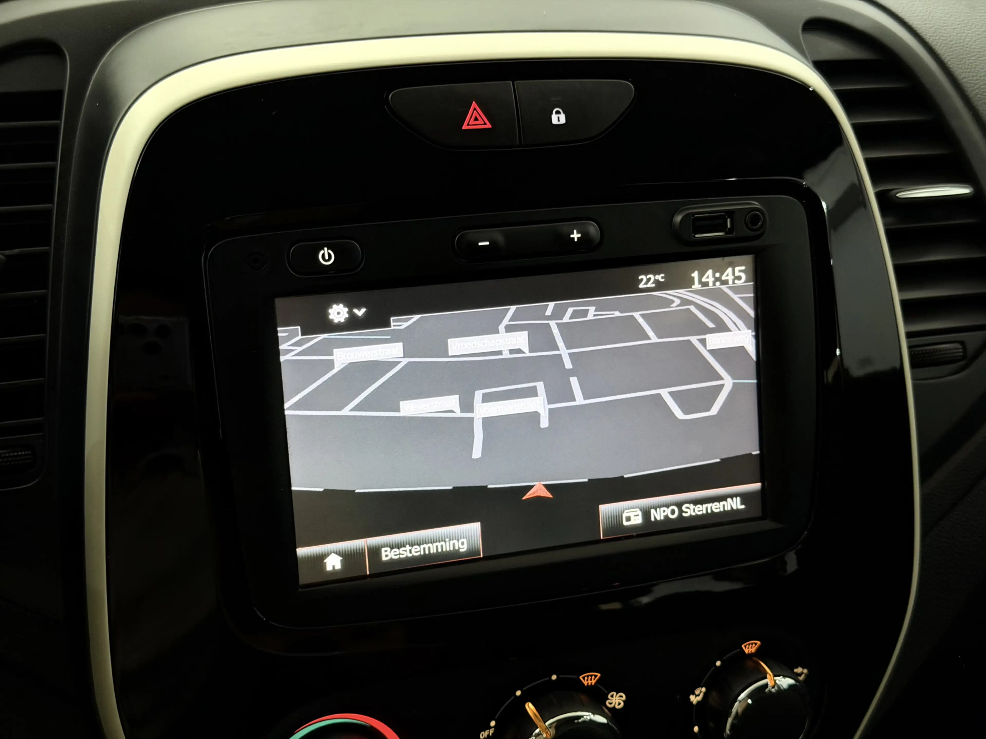 Renault Captur 0.9 TCe Life Airco, Navi, Parkeersensoren, A start — photo 19