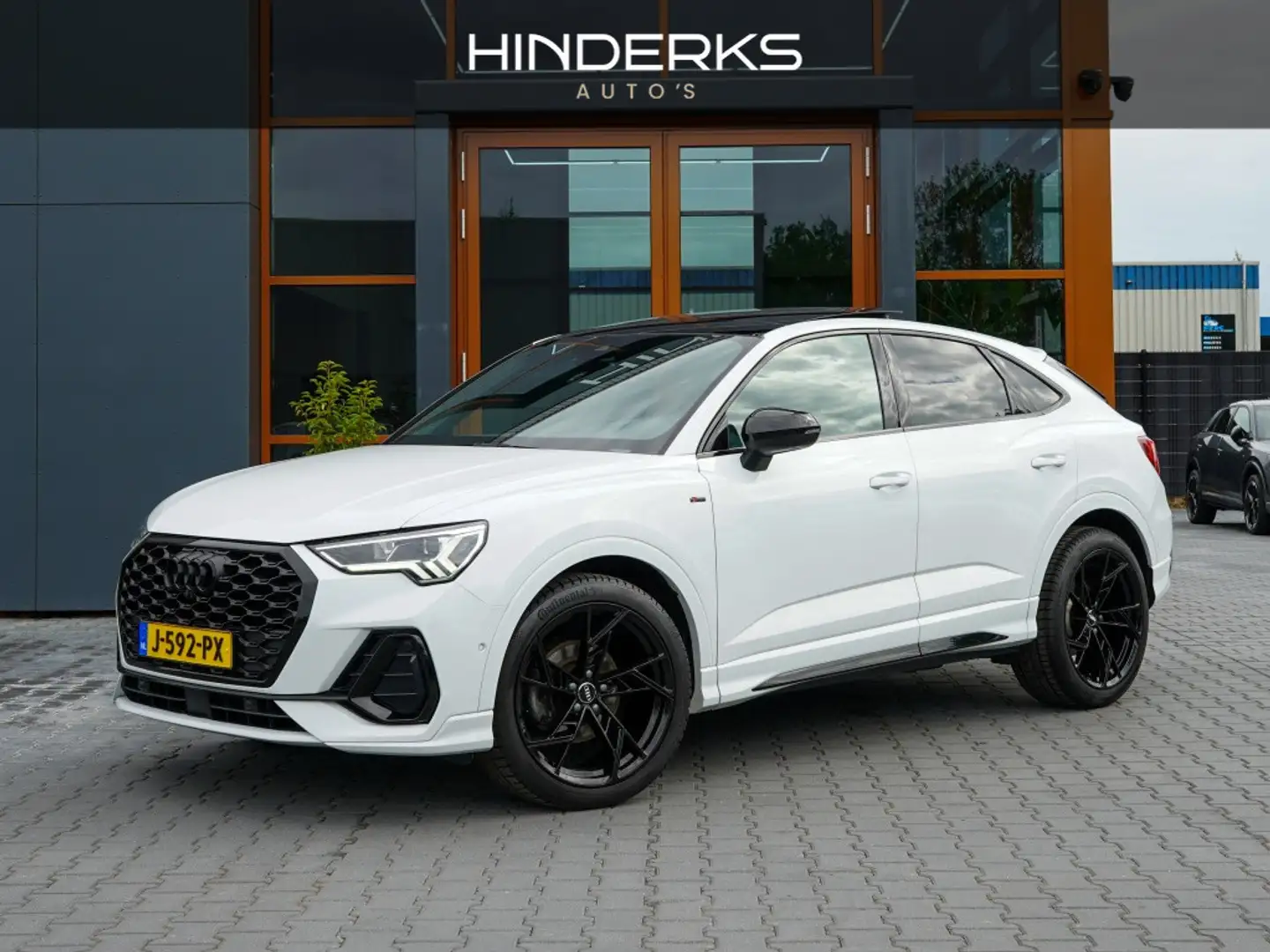 Audi Q3 Sportback 35 TFSI S Edition | 3X S-Line | Pano | 3 Wit - 1