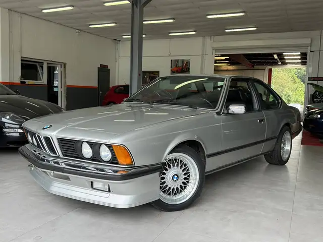 BMW 635 635 CSI * TOUT OUVRANT * PACK M * CUIR * BOITE AUTO *
