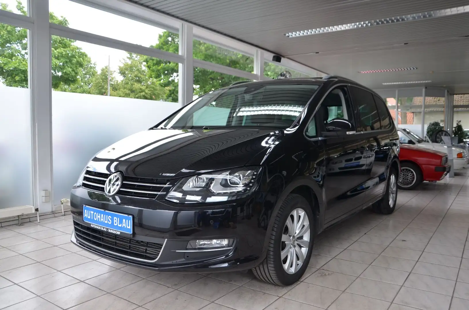 Volkswagen Sharan 2.0 TSI Highline *DSG*STANDHZG*AHK*KAMERA Noir - 1