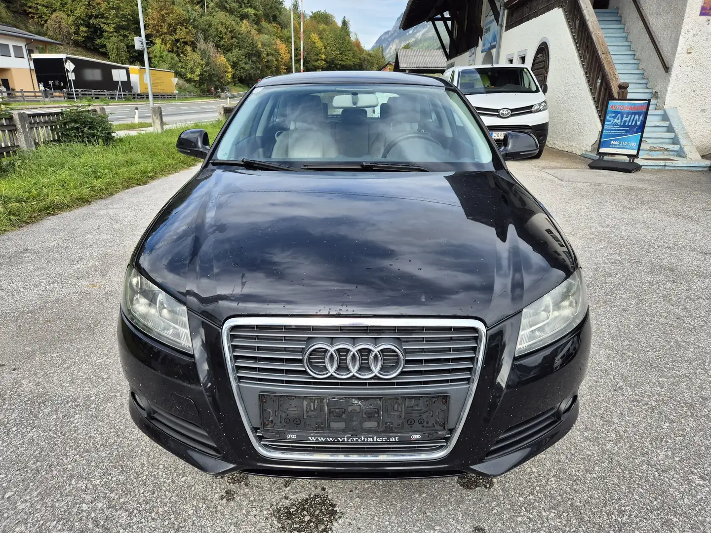 Audi A3 1.6 Attraction Schwarz - 2