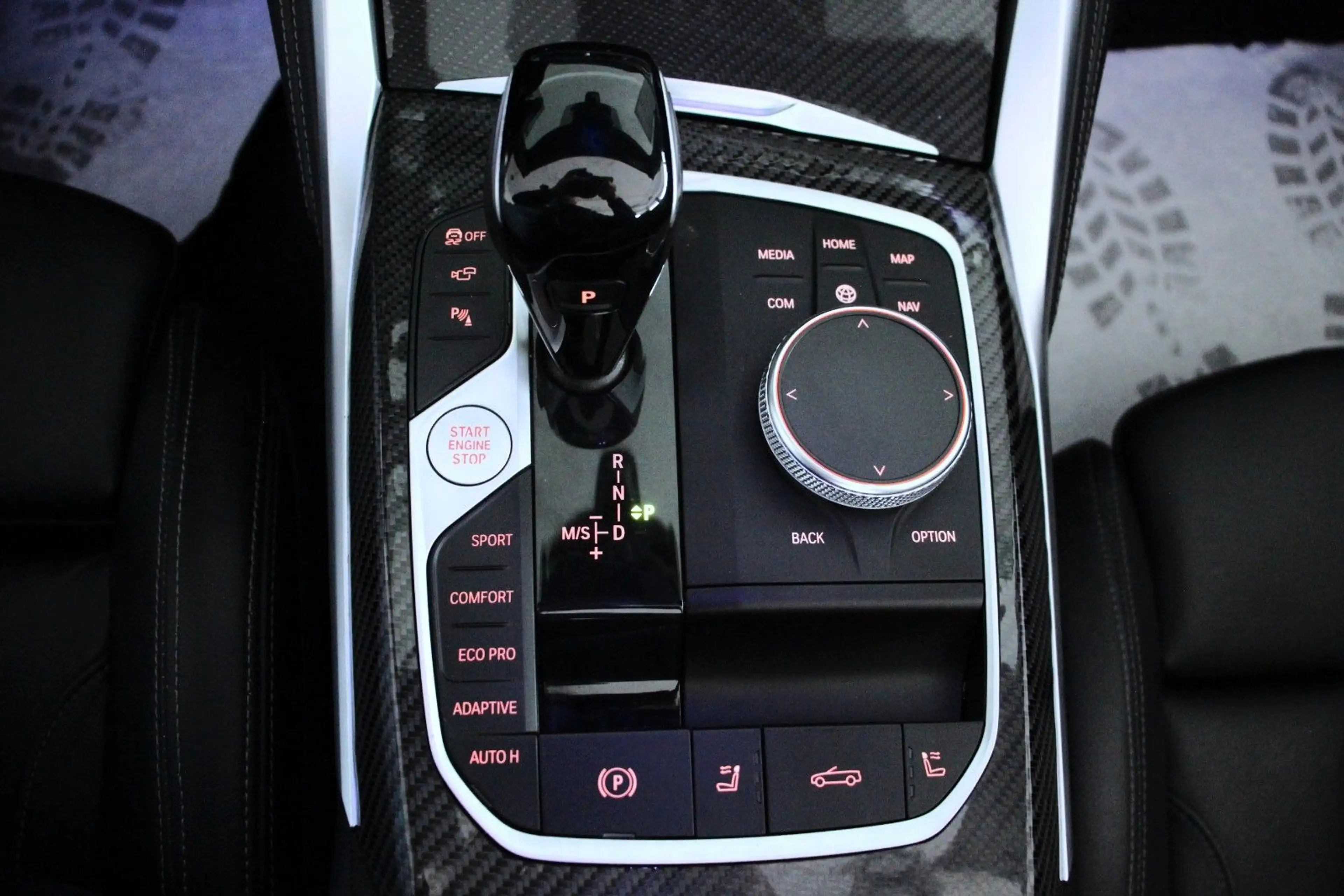 BMW M4 i xDrive HUD* Driving Assistant Pro — photo 15