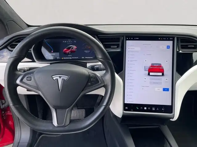 Tesla Model X view 10