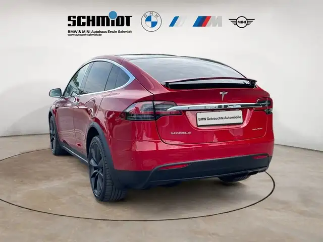 Tesla Model X view 3