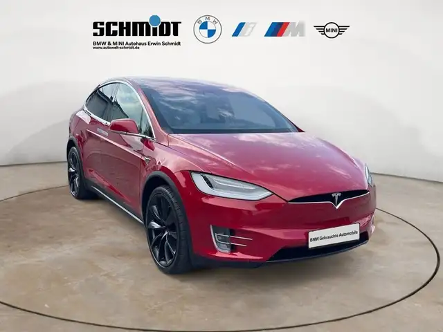 Tesla Model X view 6