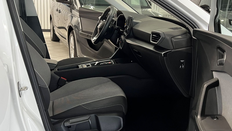 SEAT Leon 1.5 eTSI Style TÜV&AU neu&Garantie — photo 13