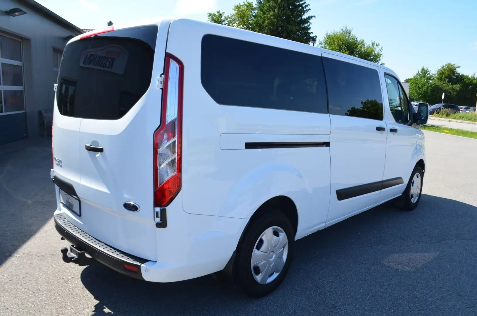 Ford Transit Custom 320 L2 Trend Autom. 9 Sitze AHk Wit - 2
