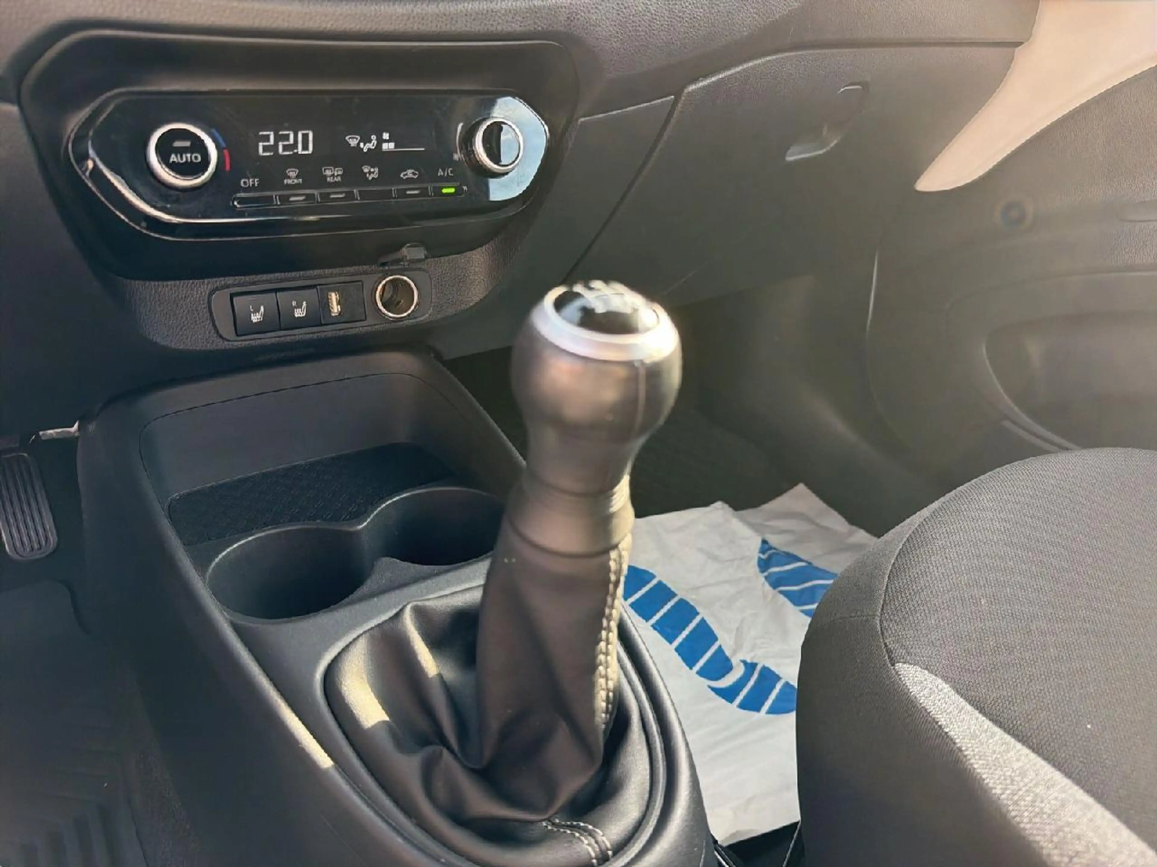 Toyota Aygo X Play — photo 15