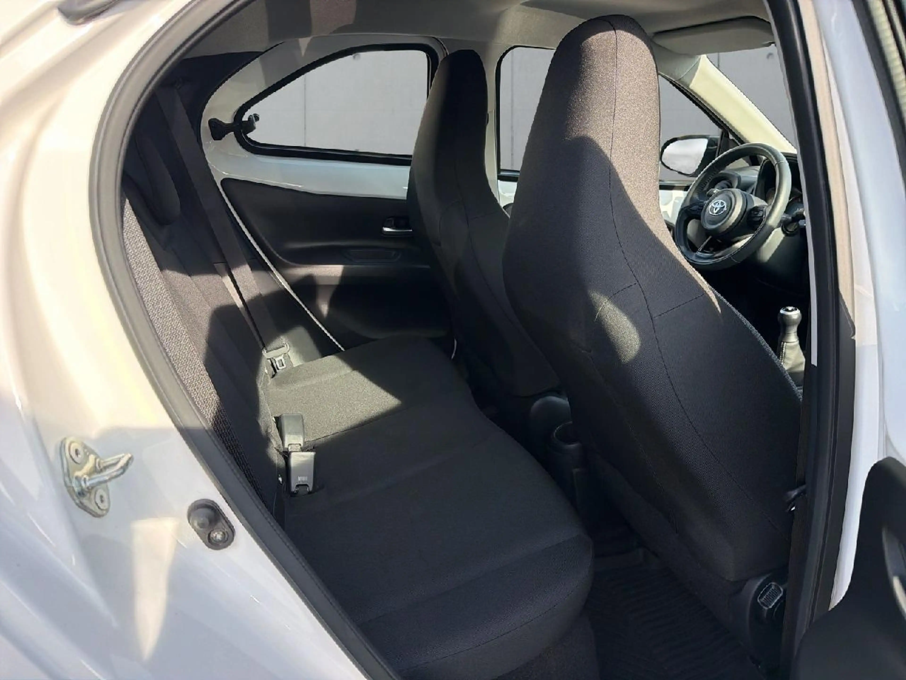 Toyota Aygo X Play — photo 11