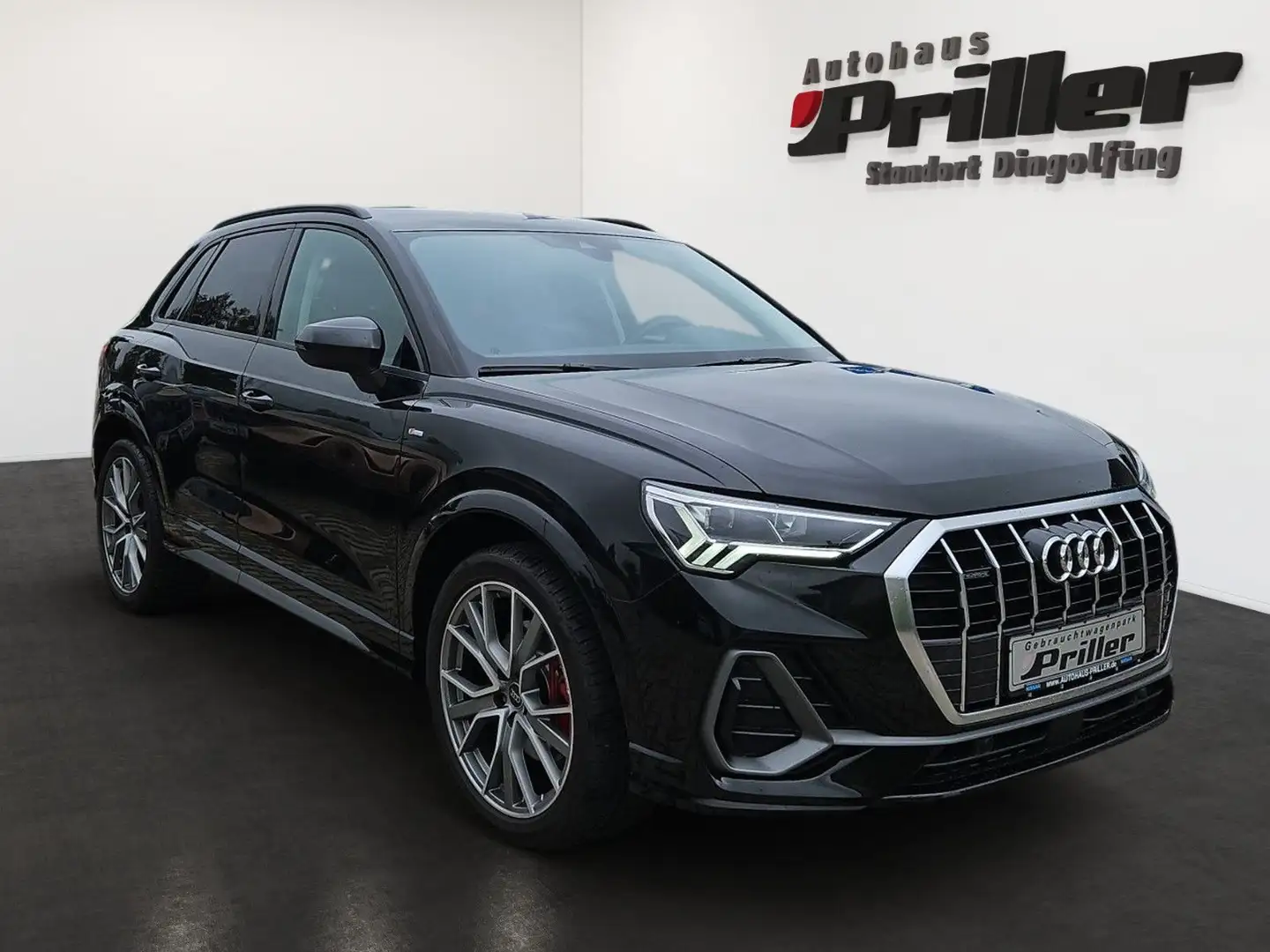 Audi Q3 40 TDI quattro S-Line/LED/DAB/Virtual/Dynamik Schwarz - 2