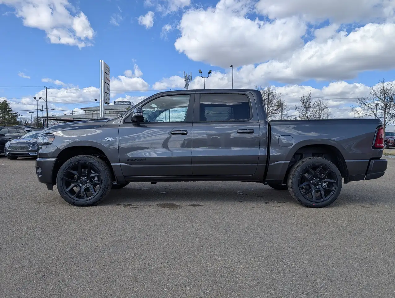 RAM 1500 fotografie RAM 1500