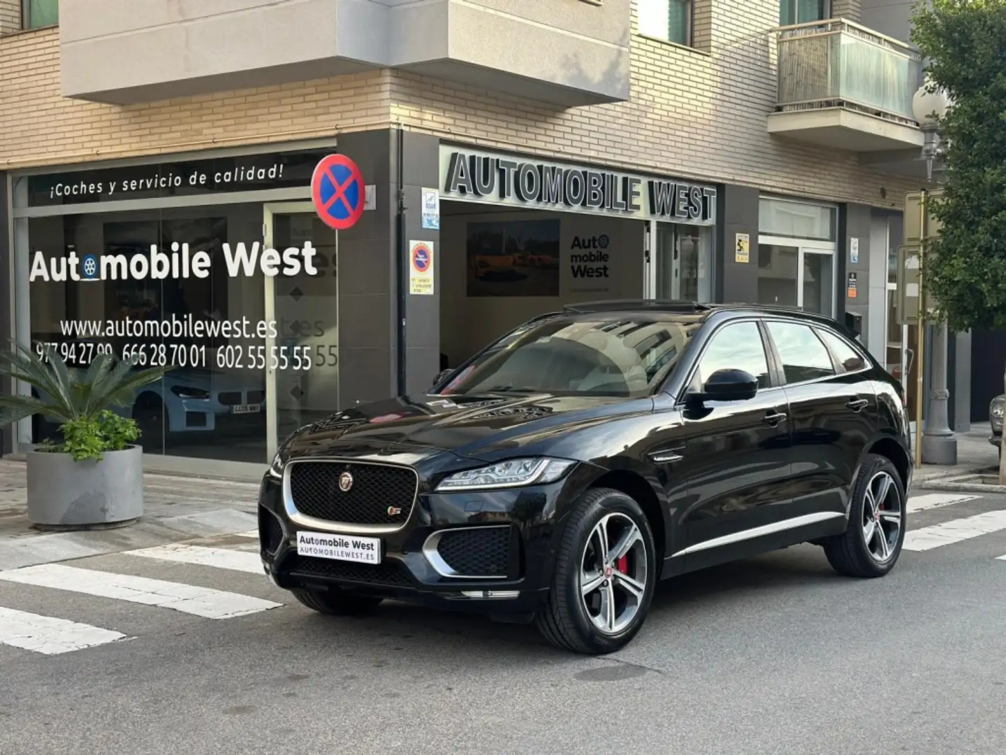 Jaguar F-Pace 3.0TDV6 S Aut. AWD Schwarz - 2