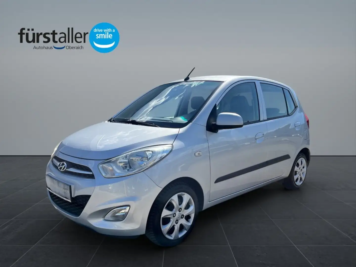 Hyundai i10 Life 1,1 MT 502i Silber - 1