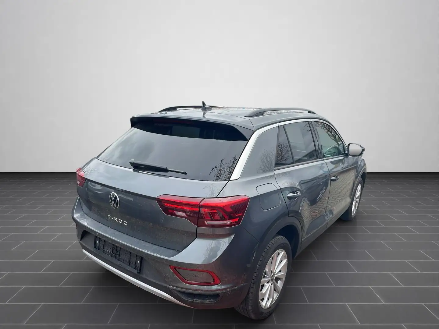 Volkswagen T-Roc T-ROC T-Roc Life 1.5 l TSI OPF 110 kW (150 PS) 7 Grau - 2