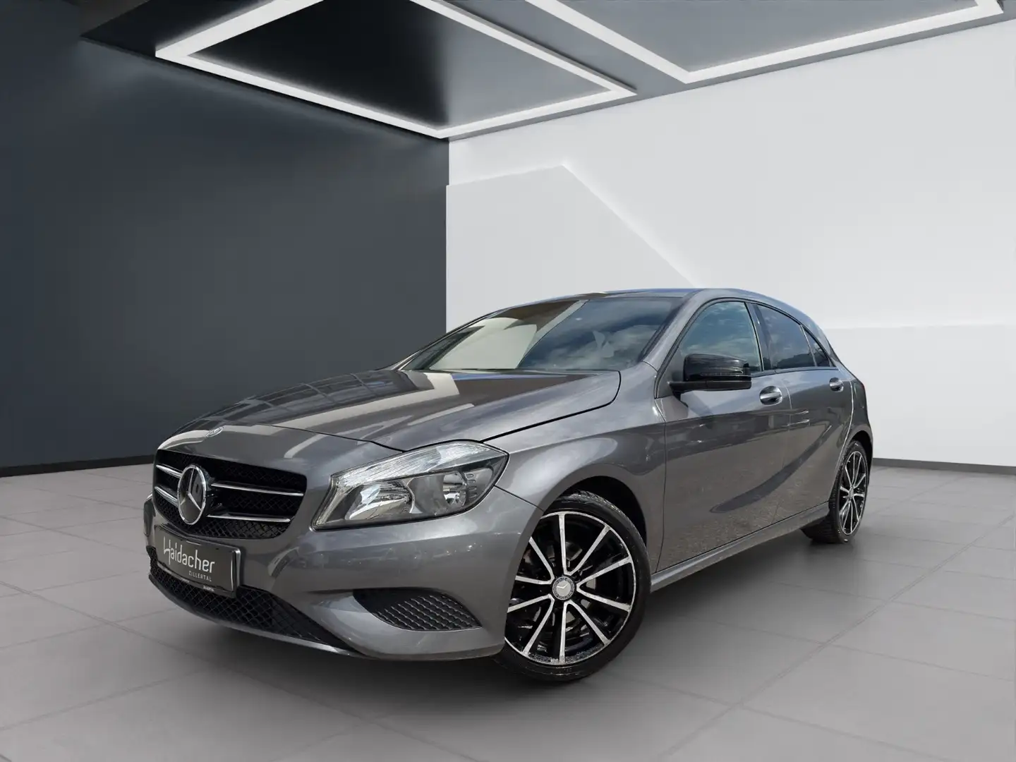 Mercedes-Benz A 180 Style Shz Klima Night Grau - 2