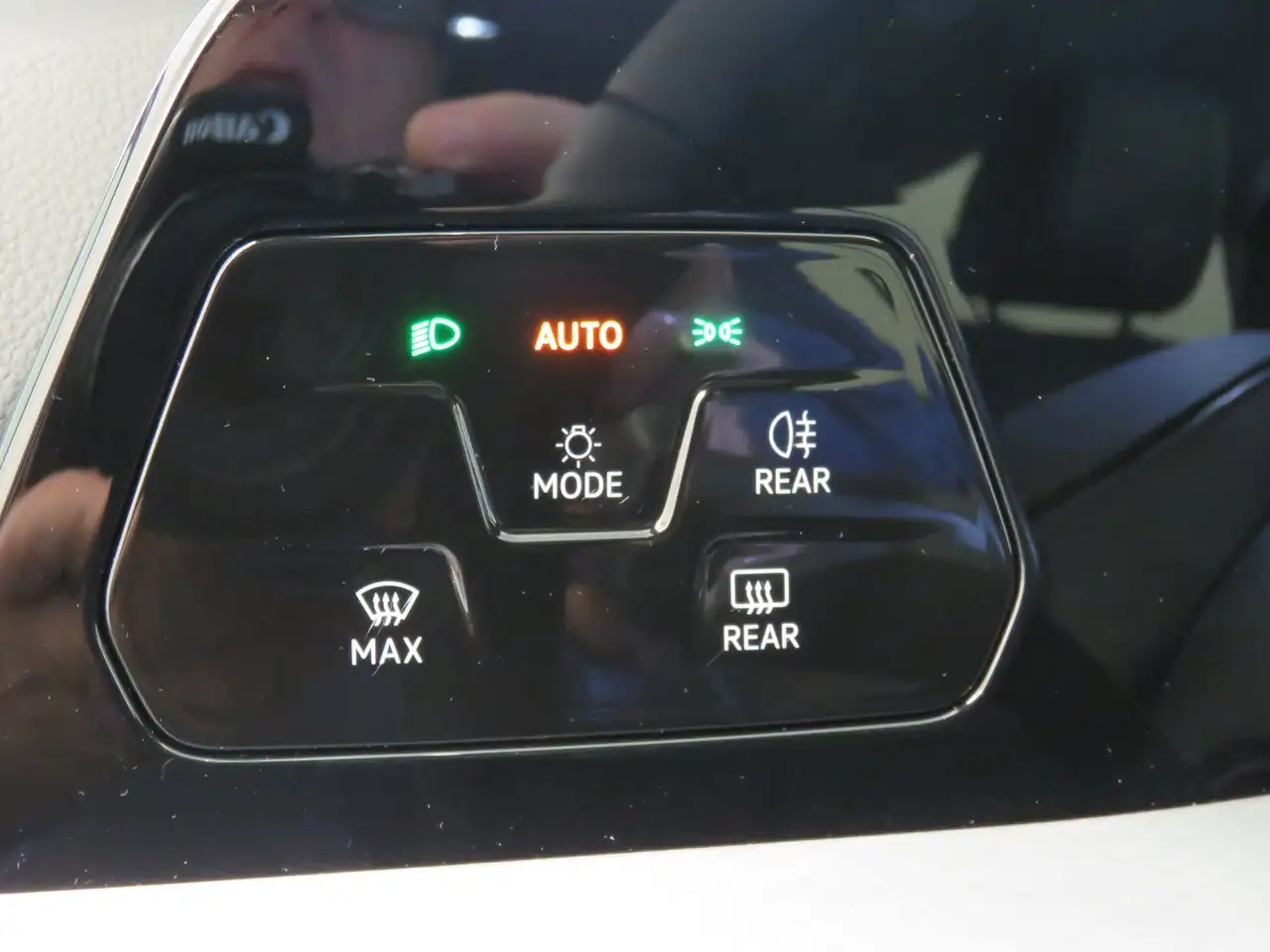 Volkswagen Golf Rabbit TSI 10