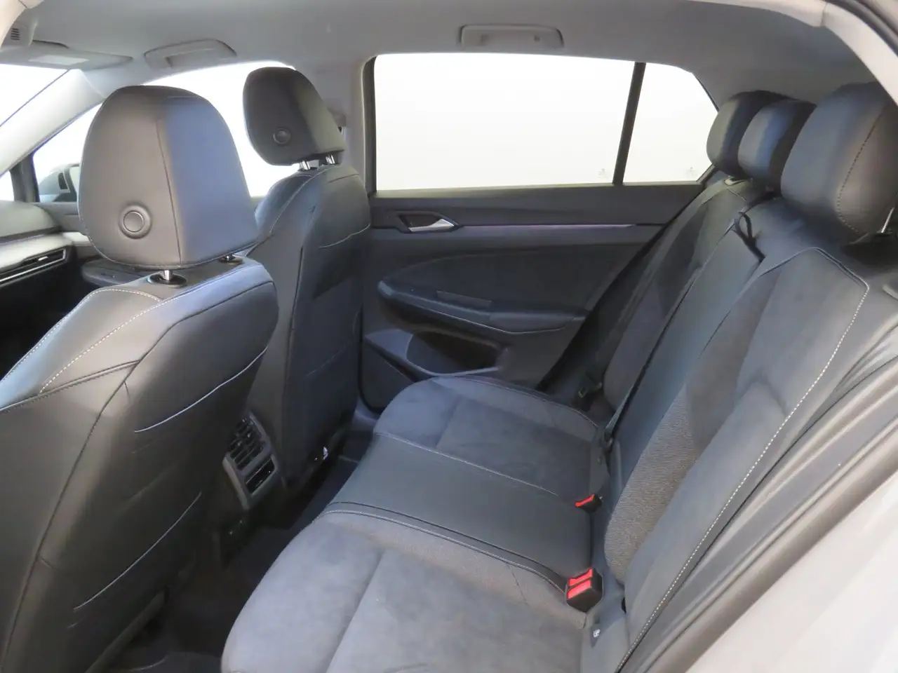 Volkswagen Golf Rabbit TSI 6