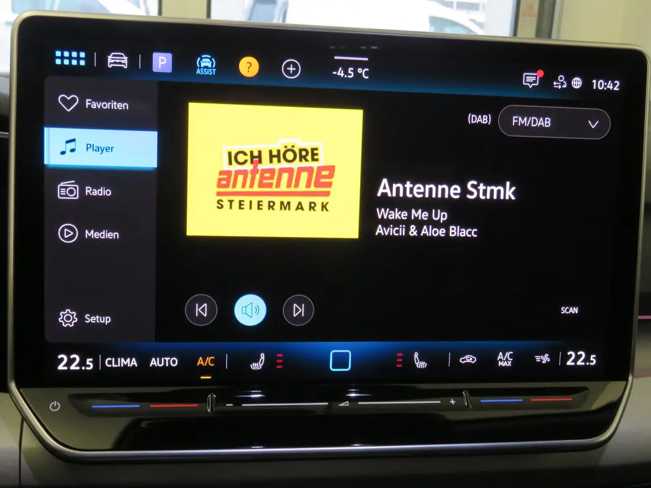 Volkswagen Golf Rabbit TSI 13