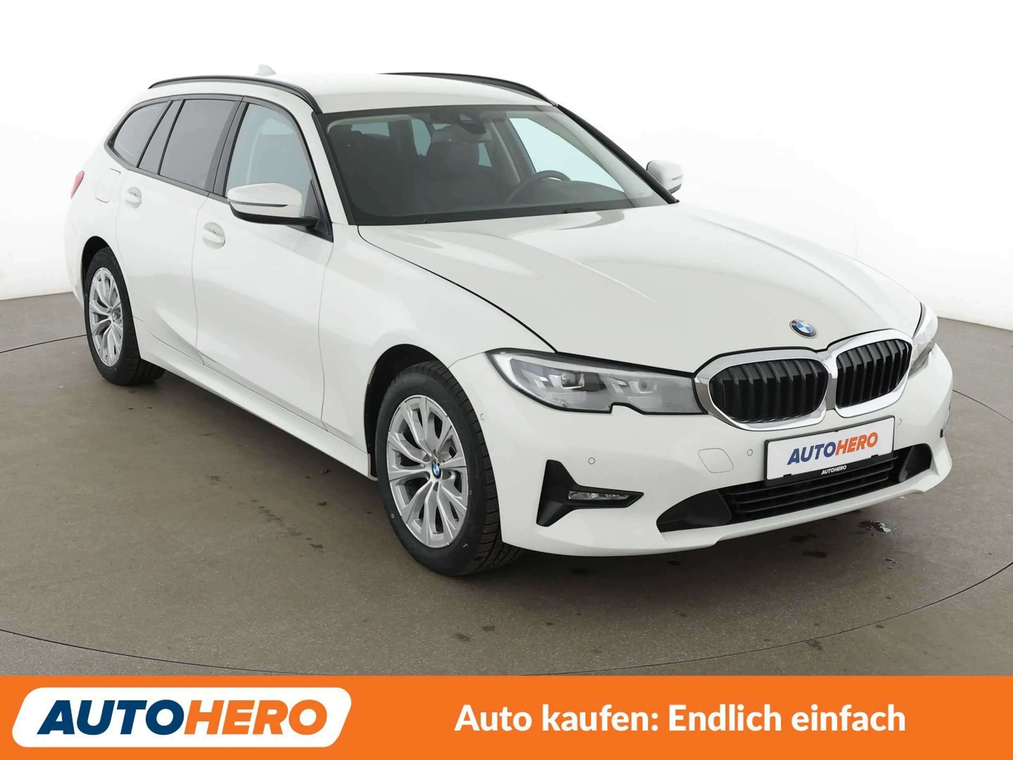 BMW 320 320d xDrive Advantage — photo 8