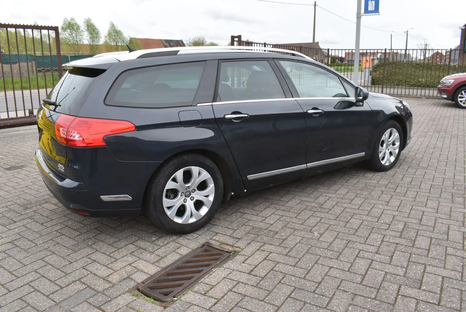 Citroen C5 2.0 e-HDi Exclusive / Autom / GPS / Leder Gris - 2