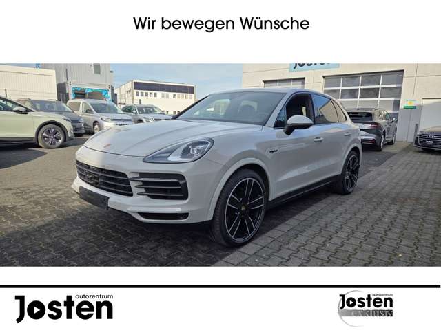 Porsche Cayenne E-Hybrid Platinum Edition Pano Chrono Air
