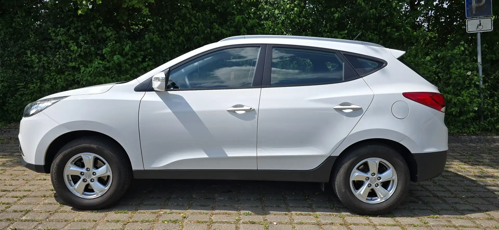 Hyundai iX35 ix35 2.0 4WD Style Weiß - 2