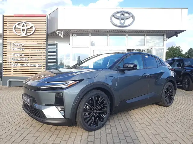 Toyota C-HR+