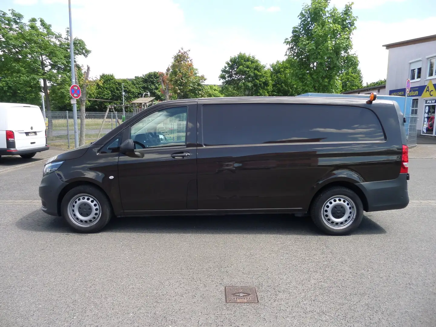 Mercedes-Benz Vito 116 cdi Extralang+REGALE+Navi+Klima+Cam+AHK+Standh Marrón - 1