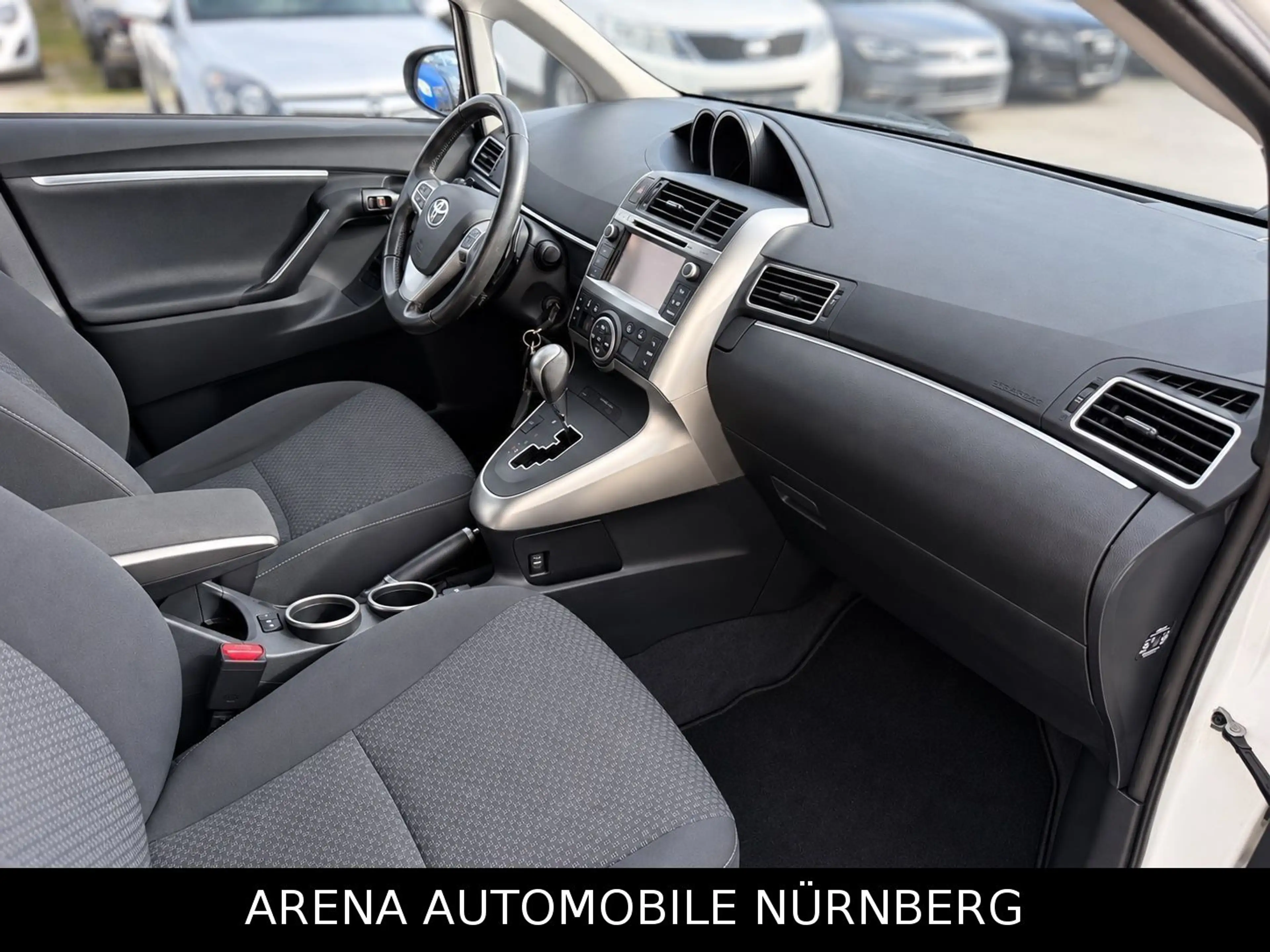 Toyota Verso Life 1.8 Automatik*1.Hand*Kamera*Pdc*Klima — photo 7