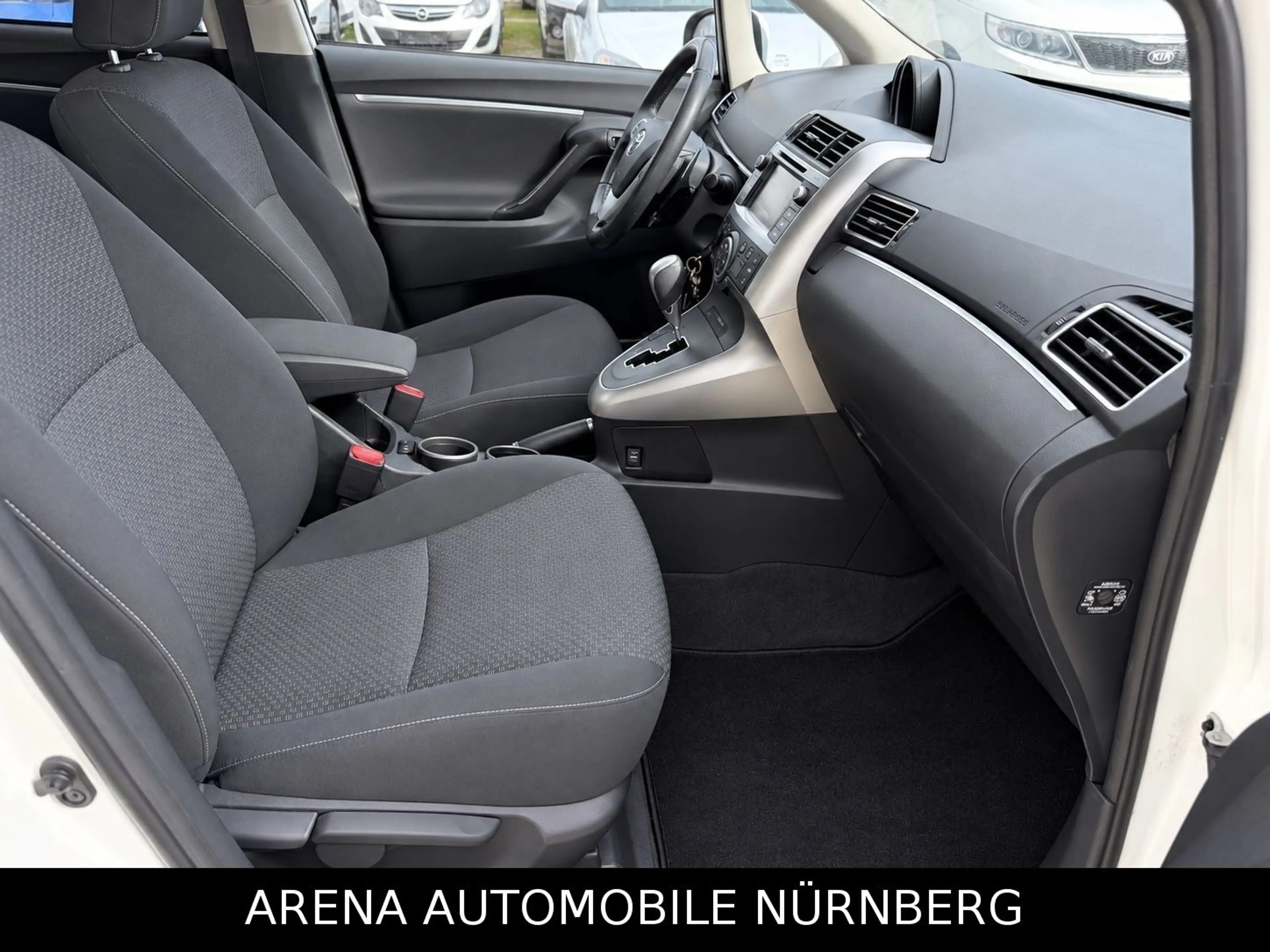 Toyota Verso Life 1.8 Automatik*1.Hand*Kamera*Pdc*Klima — photo 12