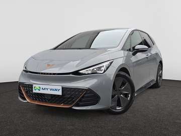 Business+ Edition (204pk) 58 kWh /// Achteruitrijcamera /// Twee laadkabels /// Wireless charging //