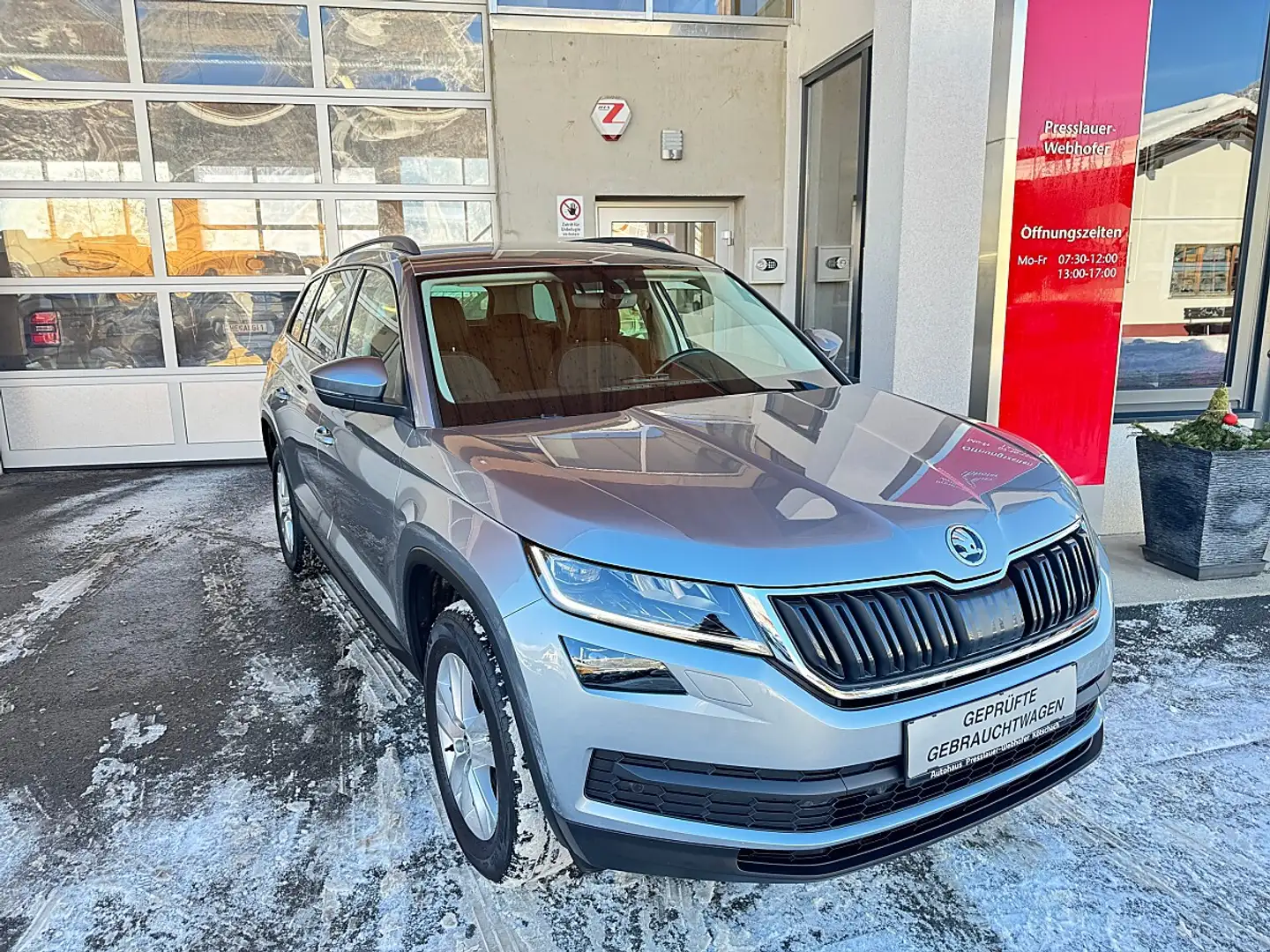 Skoda Kodiaq 2,0 TDI SCR 4x4 Ambition Limited DSG Silber - 1