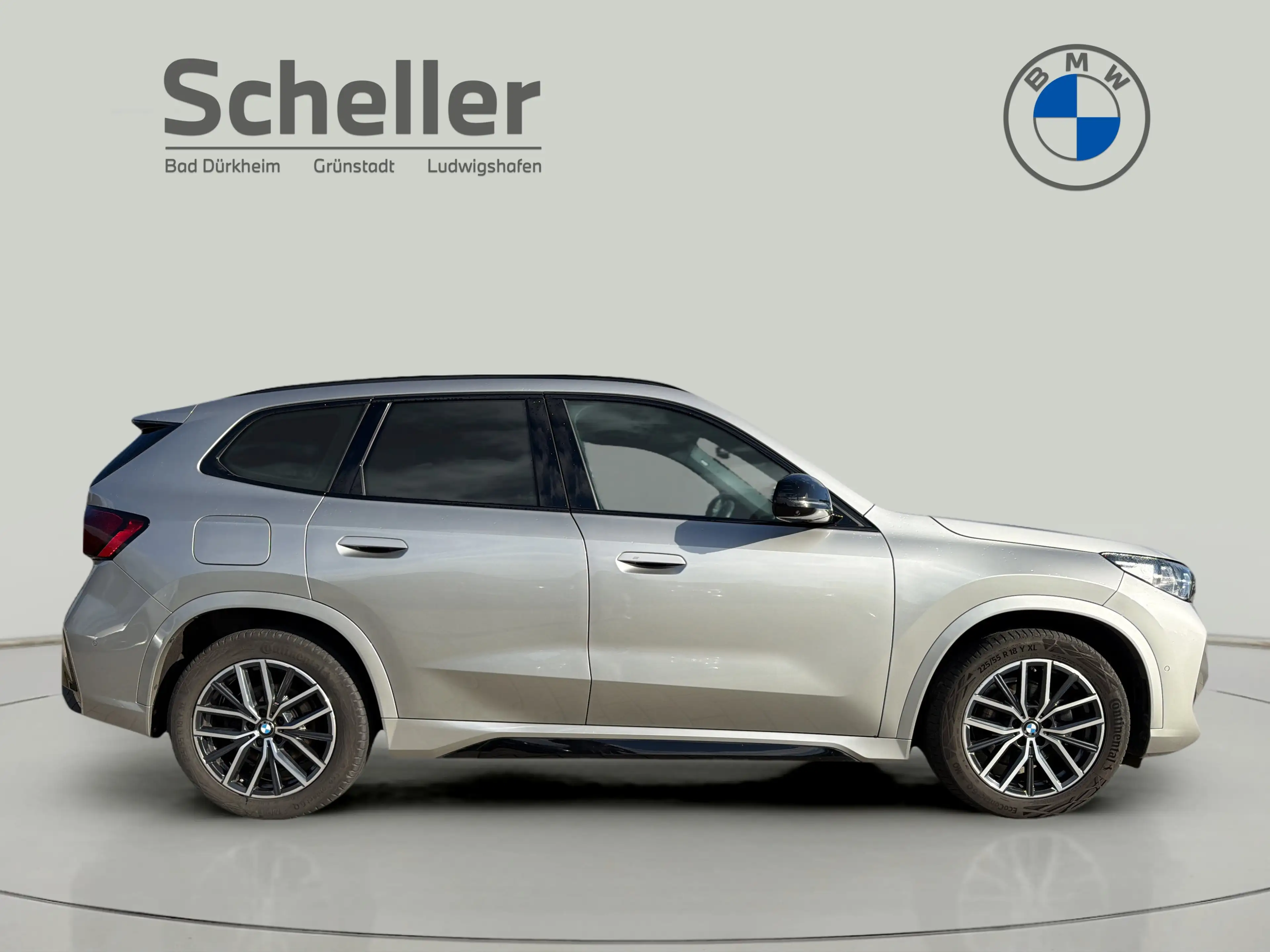 BMW X1 xDrive20d — photo 8