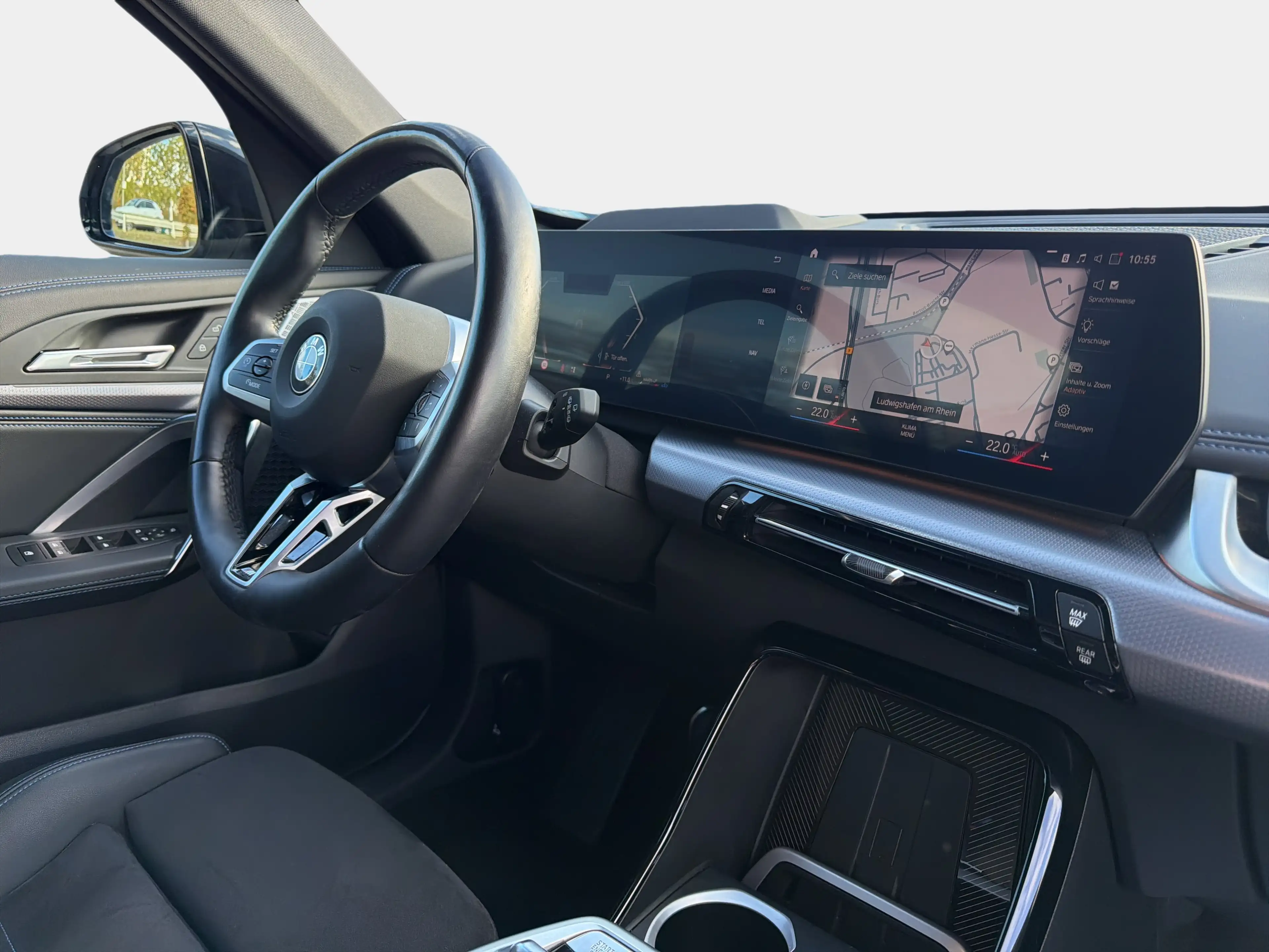 BMW X1 xDrive20d — photo 11