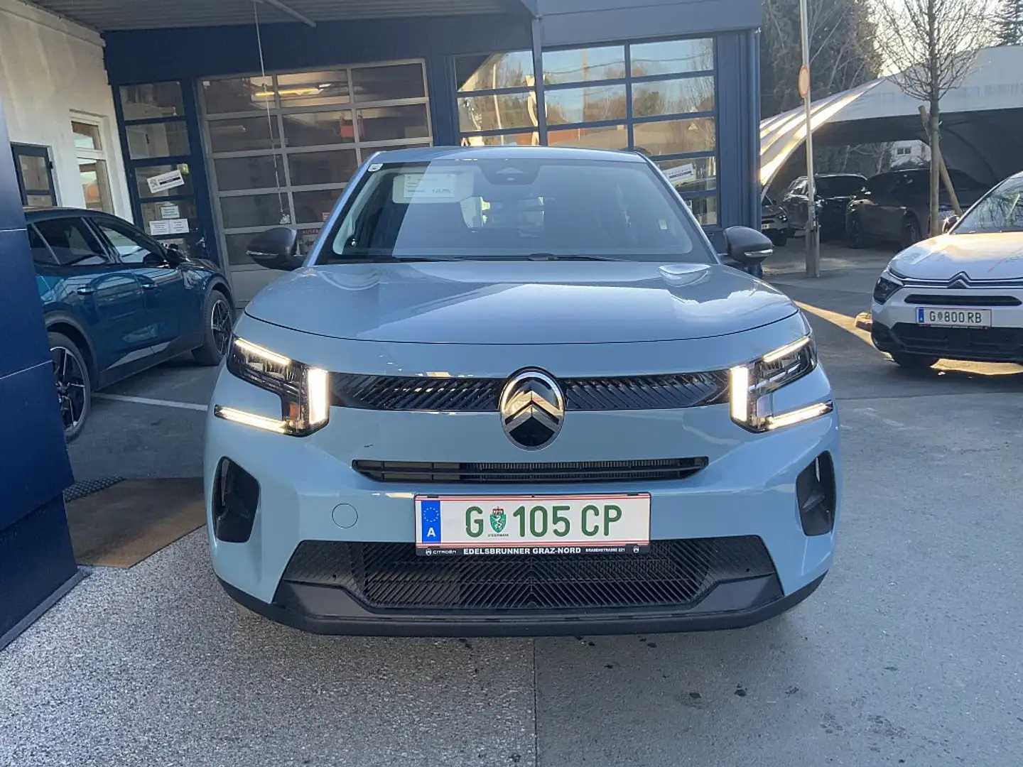 Citroen C3 e-C3 113 44kWh You Blau - 2