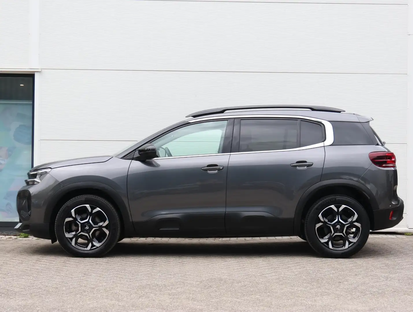 Citroen C5 Aircross SUV Plus Hybrid 136pk Automaat | Navigatie | Achte Grijs - 2