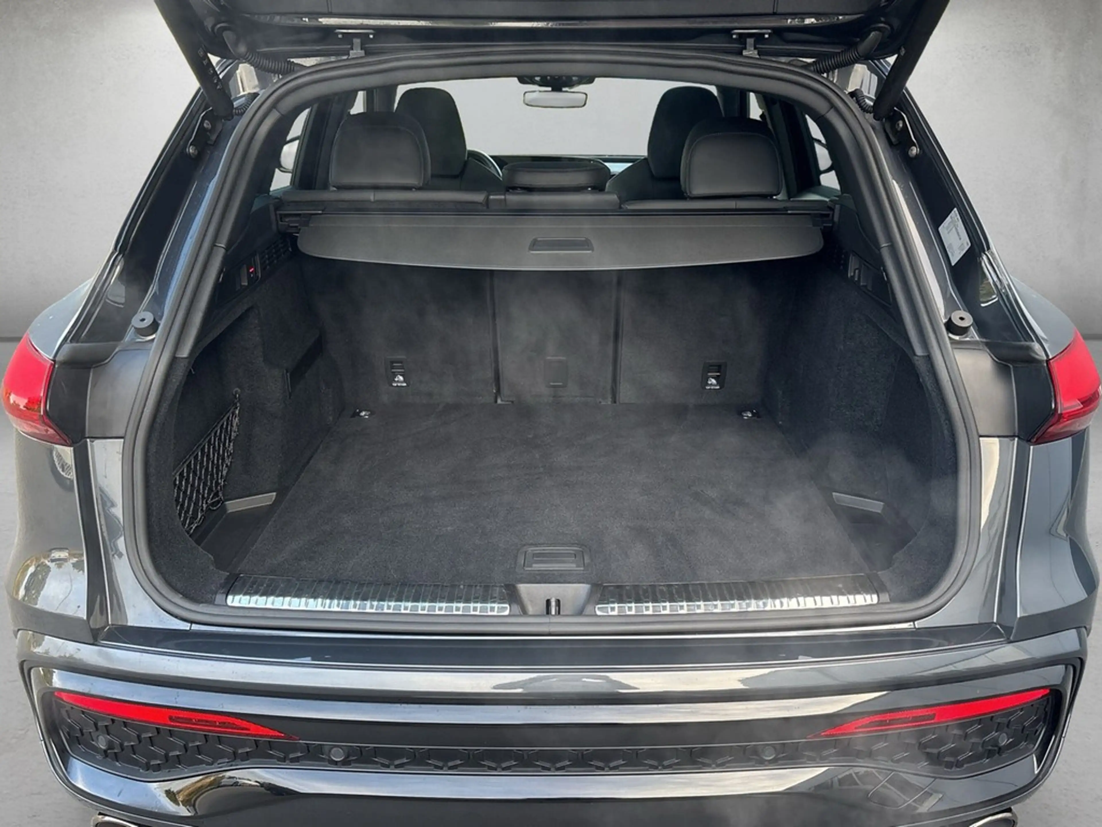 Audi SQ5 3.0 TFSI quattro 270 kW *Standhzg*Pano*AHK* — photo 5