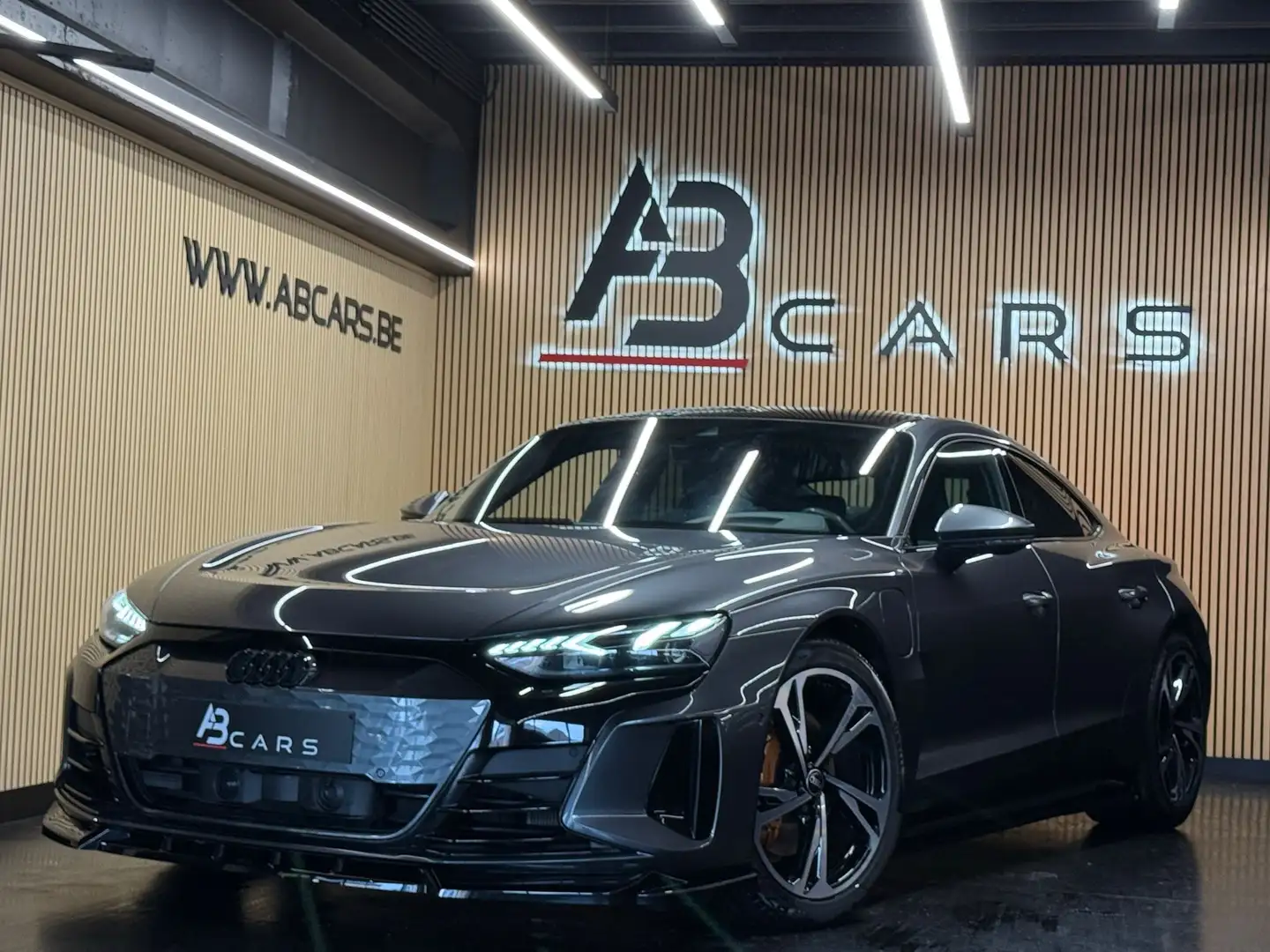Audi e-tron GT 93.4 kWh 60 Quattro * GARANTIE 12 MOIS * Gris - 1