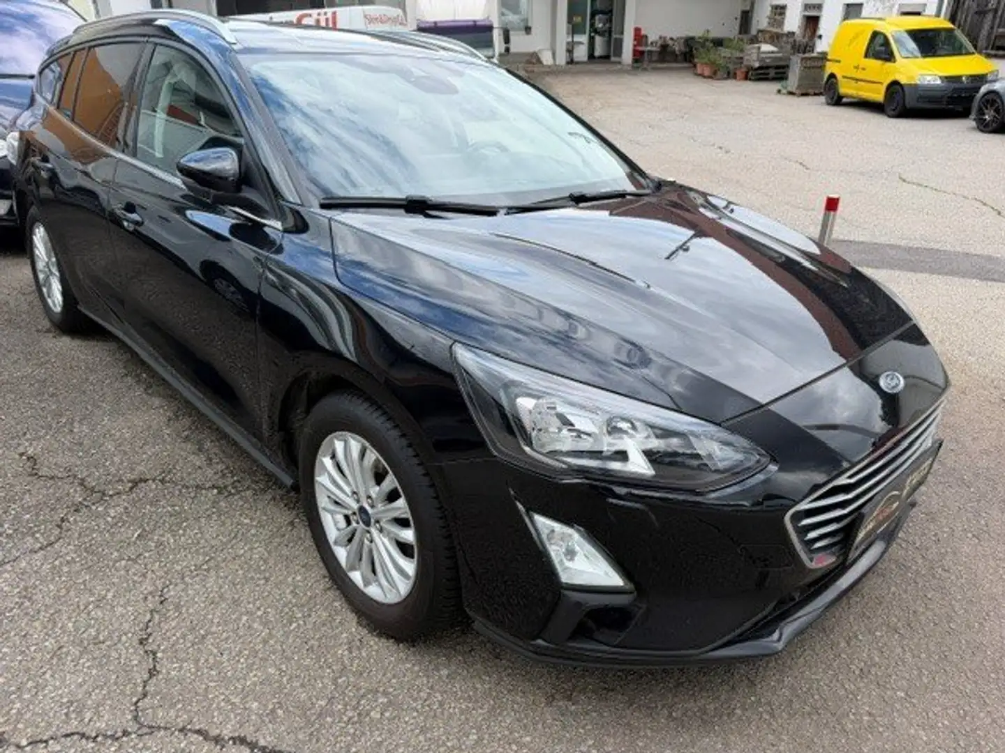Ford Focus Titanium Aut. Schwarz - 2